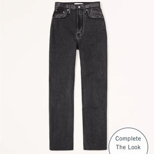 A&F Ultra High Rise Ankle Straight Jeans Black - 30 Long